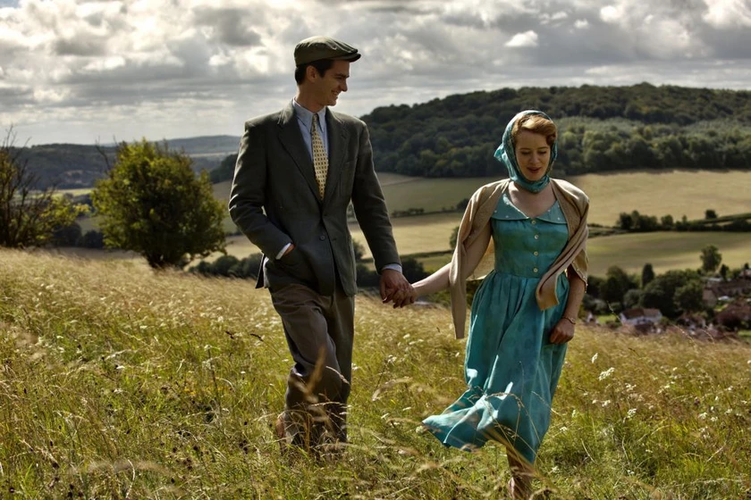 Andrew Garfield y Claire Foy en una-razon-para-vivir