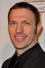 Foto de Travis Knight