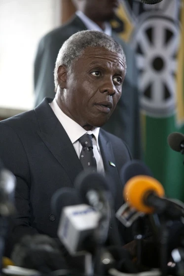 Idris Elba en mandela-del-mito-al-hombre