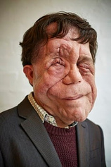 picture of actor Adam Pearson
