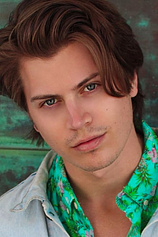 picture of actor Tanner Stine