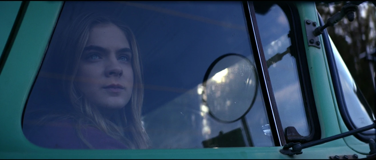 Brighton Sharbino en el-apagon-2019