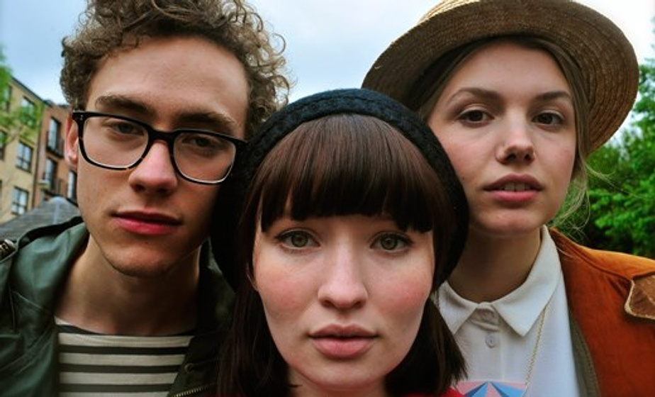 Emily Browning, Olly Alexander y Hannah Murray en God Help the Girl