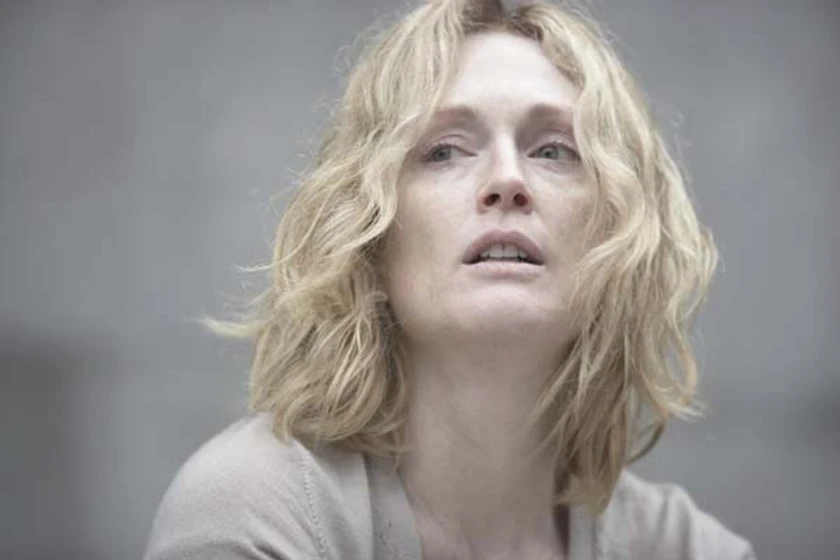 Julianne Moore en a-ciegas-2008