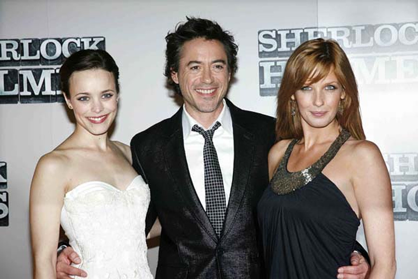 Rachel McAdams, Robert Downey Jr. y Kelly Reilly en Sherlock Holmes (Presentación rodaje en Londres. Octubre 2008)