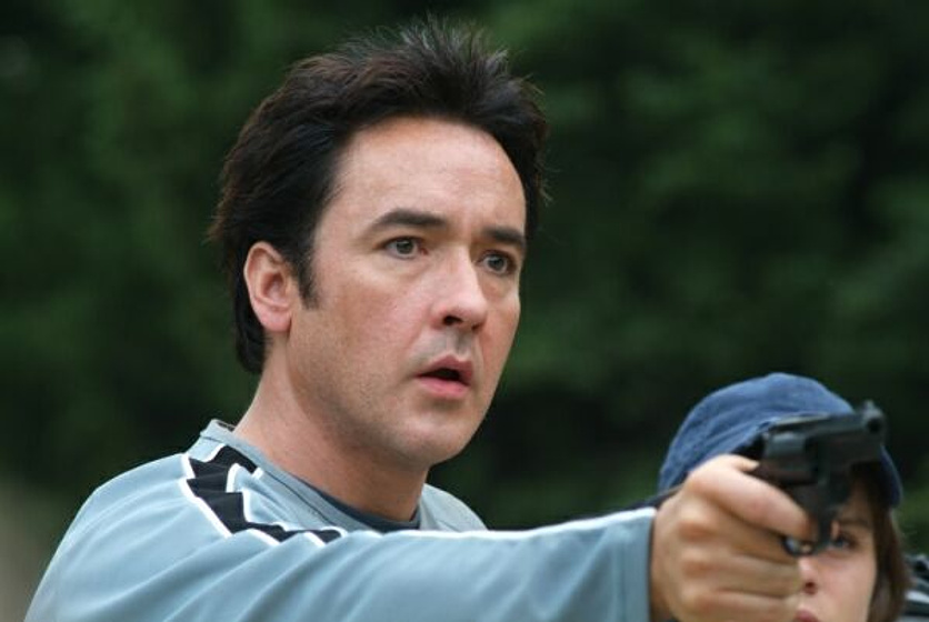 John Cusack en The Contract