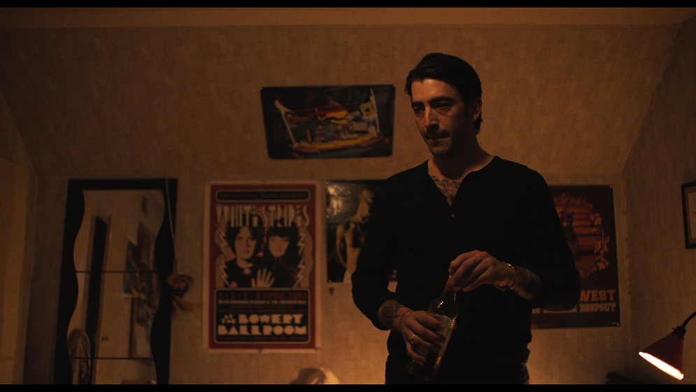 Philip Oros en habitacion-n-13