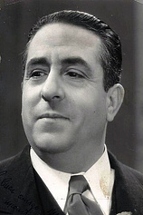 picture of actor Luis Villasiul