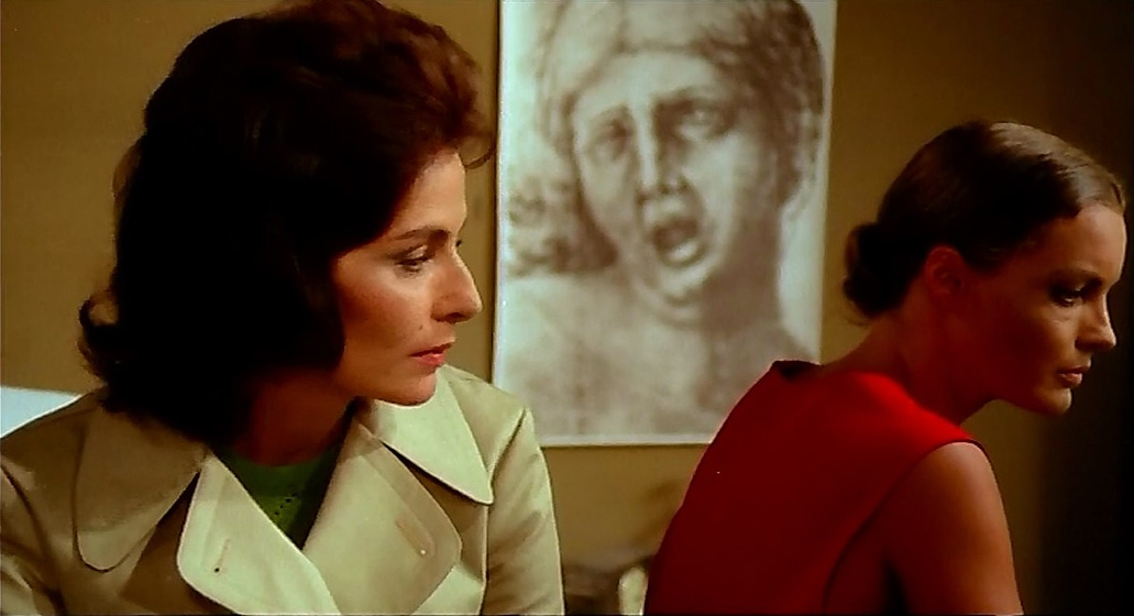 Marina Berti y Romy Schneider en La Califa