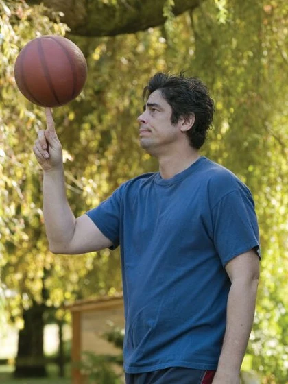 Benicio Del Toro en cosas-que-perdimos-en-el-fuego