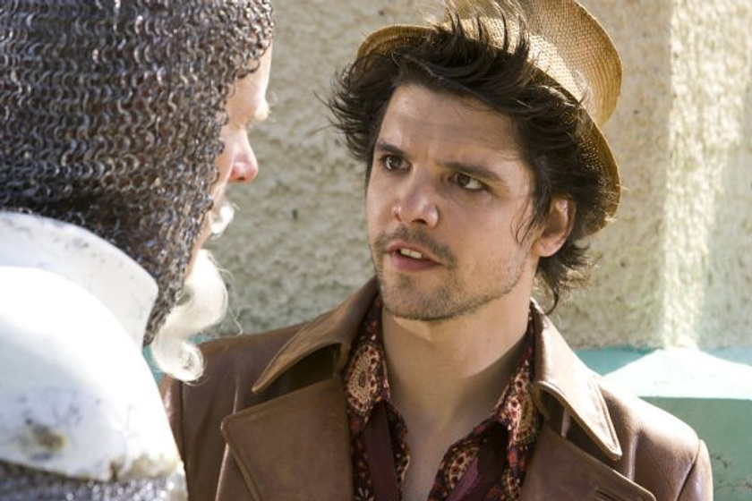 Matt Frewer y Andrew Lee Potts en alice