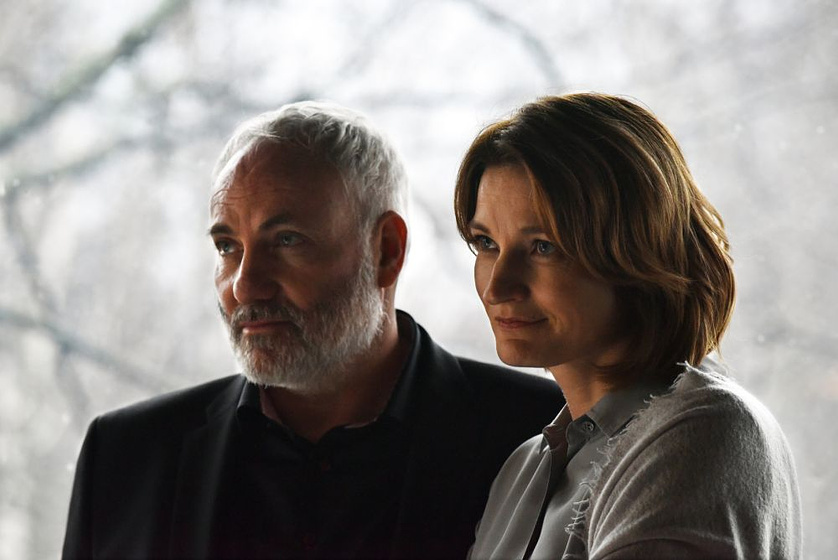 Kim Bodnia y Matleena Kuusniemi en La Violinista