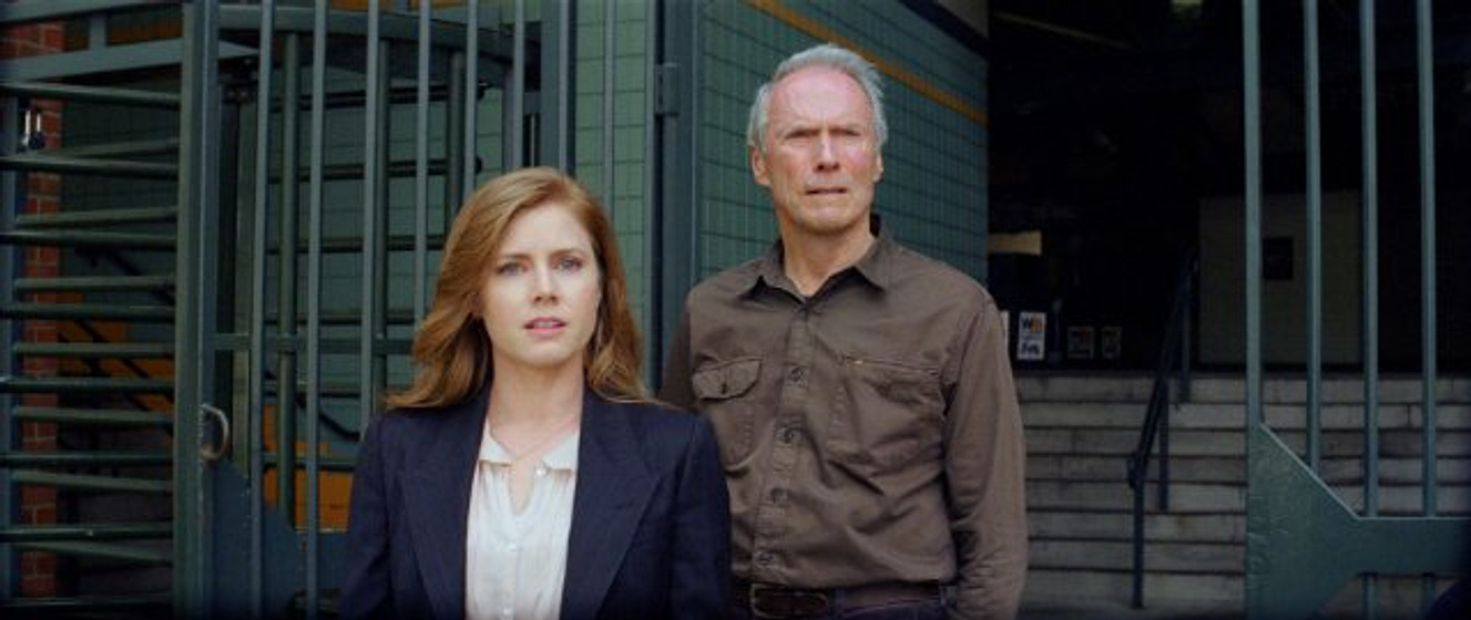 Clint Eastwood y Amy Adams en Golpe de Efecto
