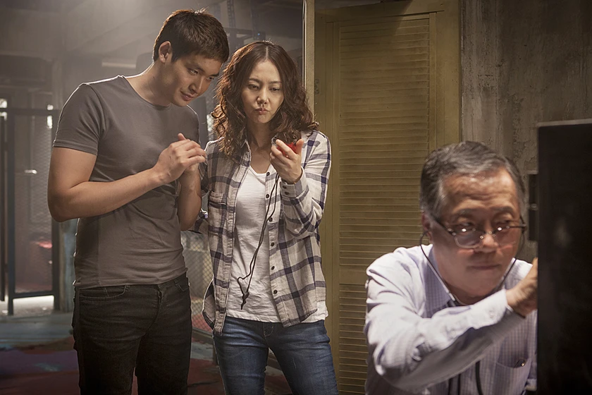Jung-ah Yum y Jung Gyu-woon en the-spies