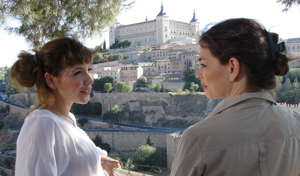 Daniela Costa y Isabelle Stoffel en Haz de tu vida una obra de arte