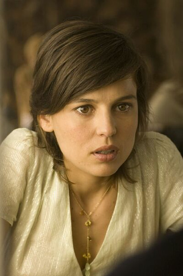 Elena Anaya en Entre Mujeres