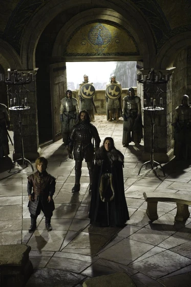 Peter Dinklage y Michelle Fairley en juego-de-tronos (Tyrion Lannister y Catelyn Stark)