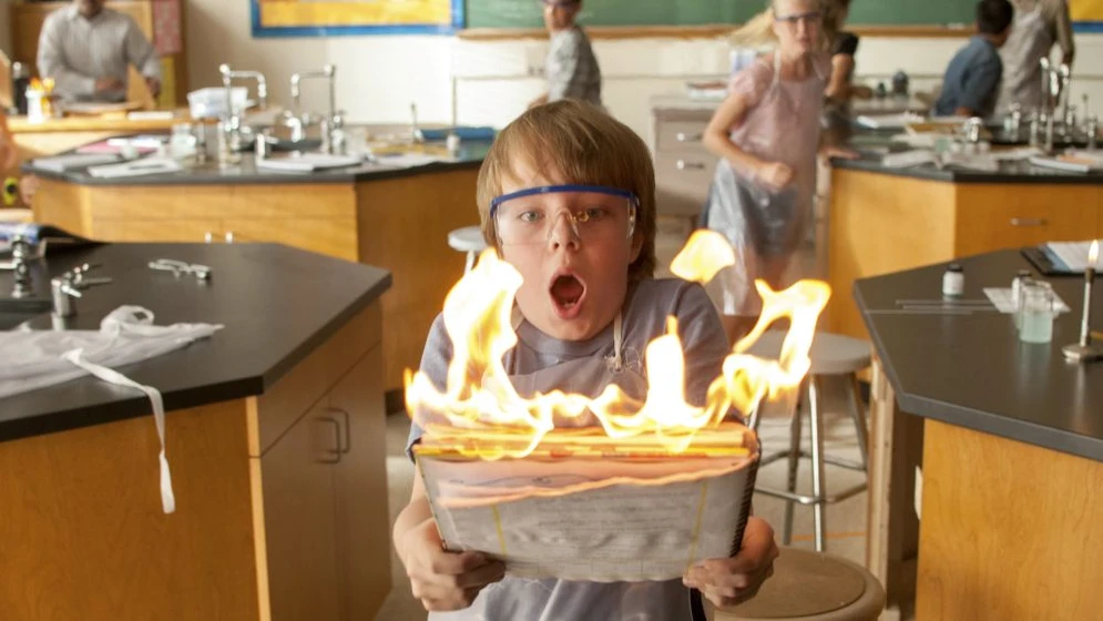 Ed Oxenbould en alexander-y-el-dia-terrible-horrible-espantoso-horroroso