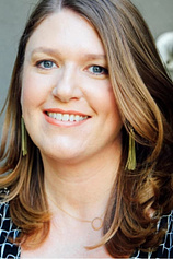 photo of person Lauren Hynek