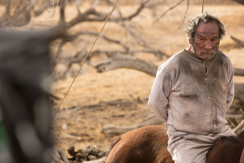 Tommy Lee Jones en Deuda de honor