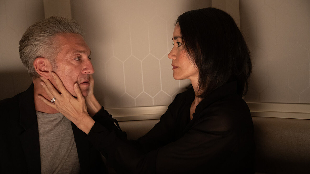 Vincent Cassel y Sandrine Holt en The Shrouds