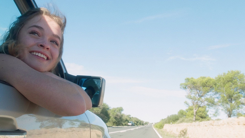 Carlotta Weide en Tomorrow Somewhere by the Sea
