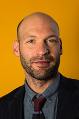 picture of actor Corey Stoll