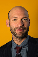 picture of actor Corey Stoll