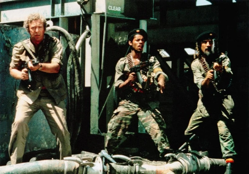 Michael Caine, Billy Connolly y Chris Tummings en loca-juerga-tropical
