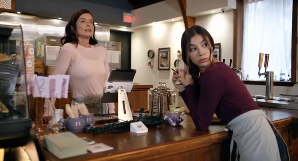 Torri Higginson y Joelle Farrow en Doble Seducción