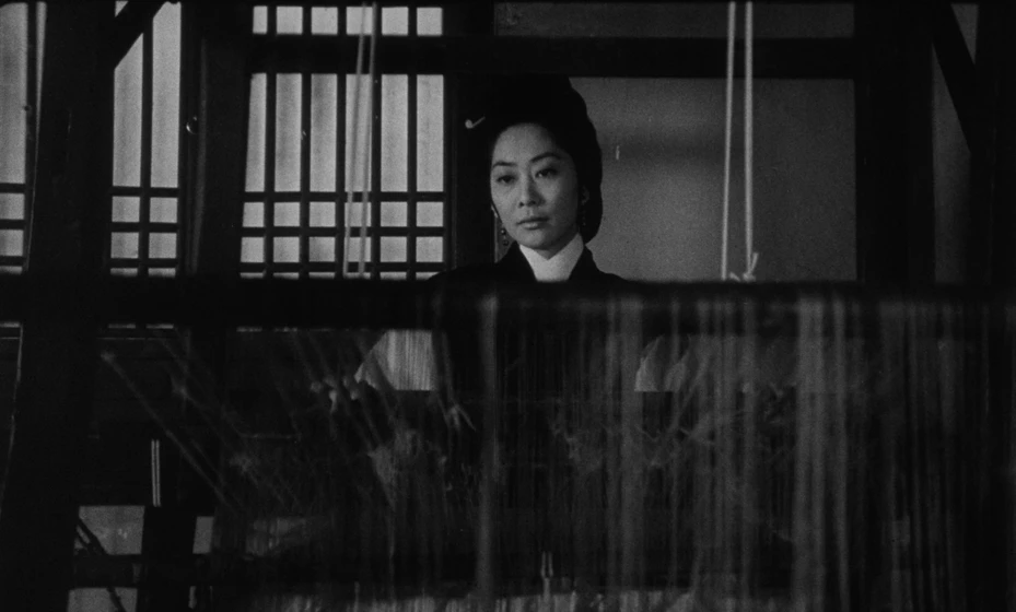Lisa Lu en the-arch