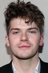 picture of actor Colton Ryan