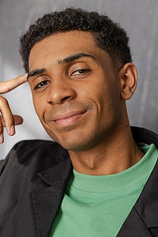 picture of actor Theo Shakes