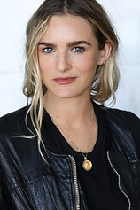 photo of person Nathalie Love
