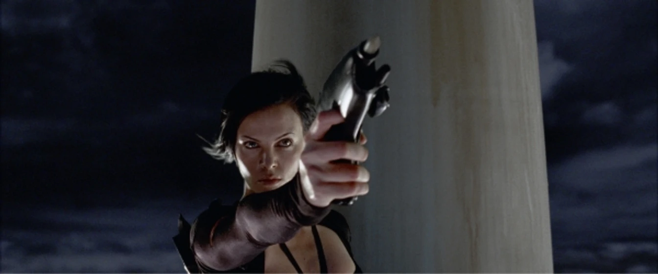 Charlize Theron en aeon-flux