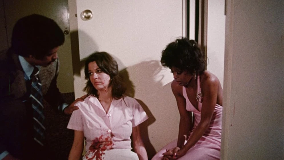 Millie Perkins, Lola Falana y Gene Washington en lady-cocoa