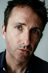 picture of actor Darren Tighe