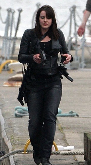 Michelle Ryan en Invasión Zombie