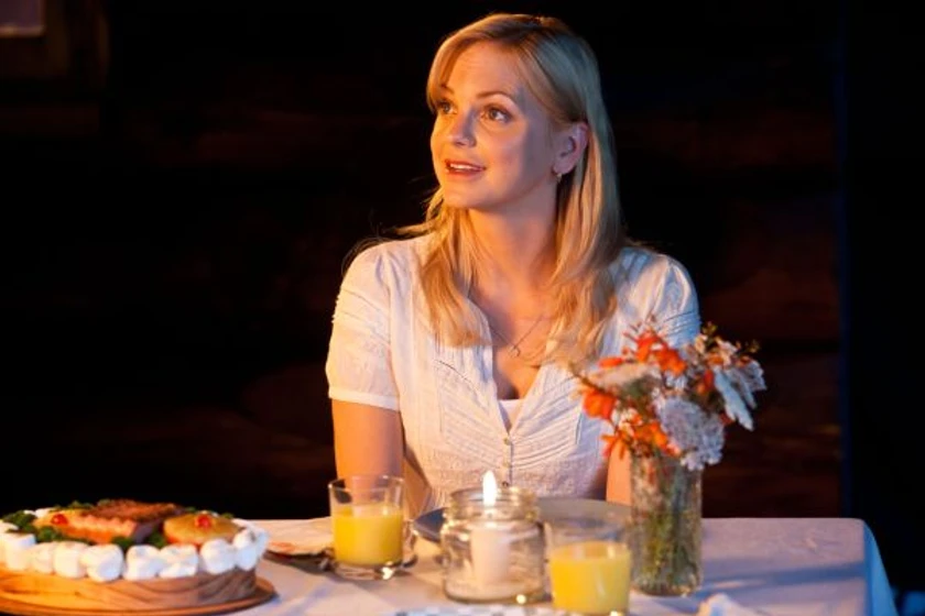 Anna Faris en el-oso-yogui