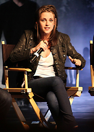 Kristen Stewart en La saga Crepúsculo: Eclipse (Convención Los Ángeles)