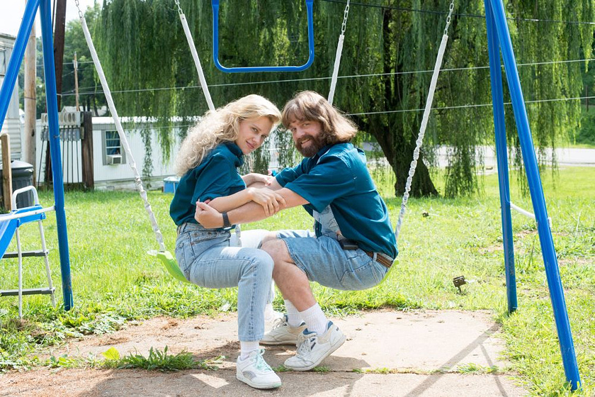 Zach Galifianakis y Kate McKinnon en De-Mentes Criminales
