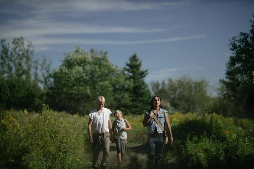 Phillip Lewitski, Joshua Odjick y Avery Winters-Anthony en wildhood