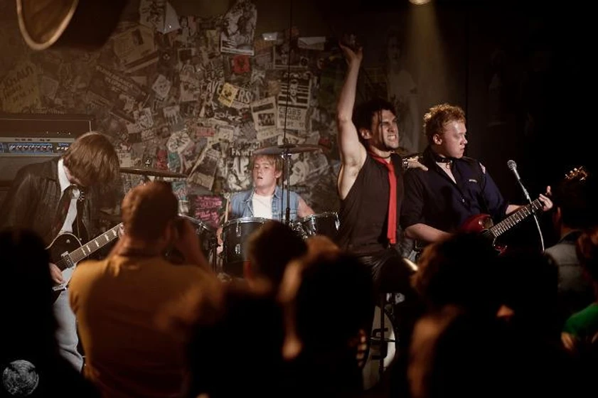 Rupert Grint, Justin Bartha y Bronson Adams en CBGB