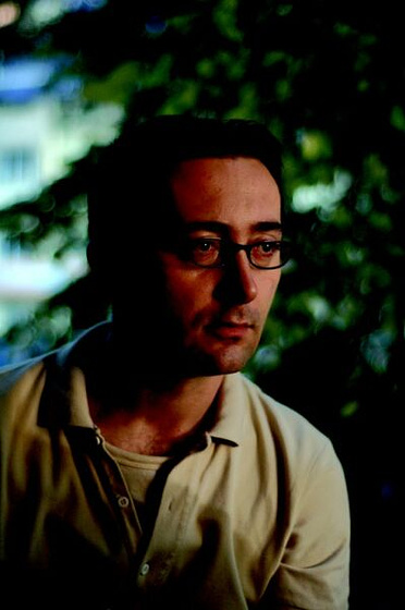 Tudor Giurgiu en Love sick