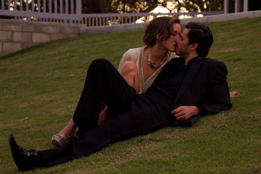 Christos Vasilopoulos y Malena Morgan en pleasure-or-pain