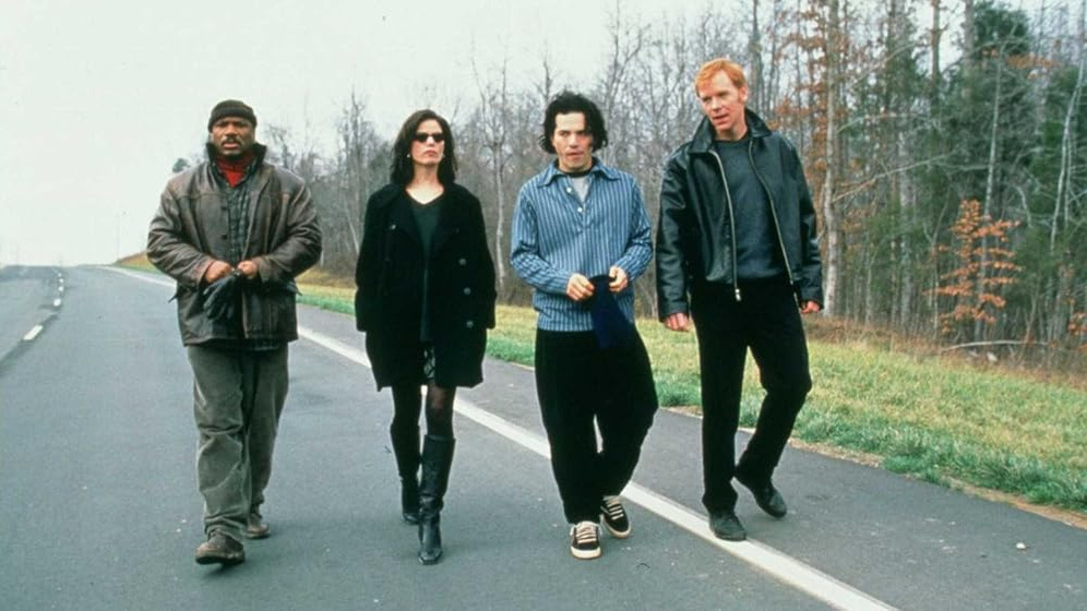 John Leguizamo, Linda Fiorentino, Ving Rhames y David Caruso en body-count-1998