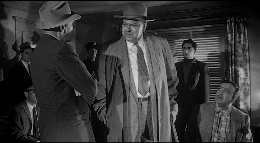 Orson Welles y Akim Tamiroff en Sed de Mal
