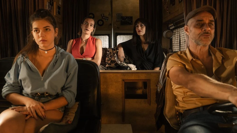 Cecilia Suárez, Cristina Alcázar, Ramiro Blas y Paula Gallego en la-pasajera