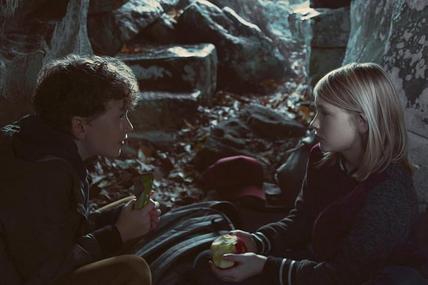Luke Loveless y Skyler Elyse Philpot en Encontrando el Amor en Mountain View