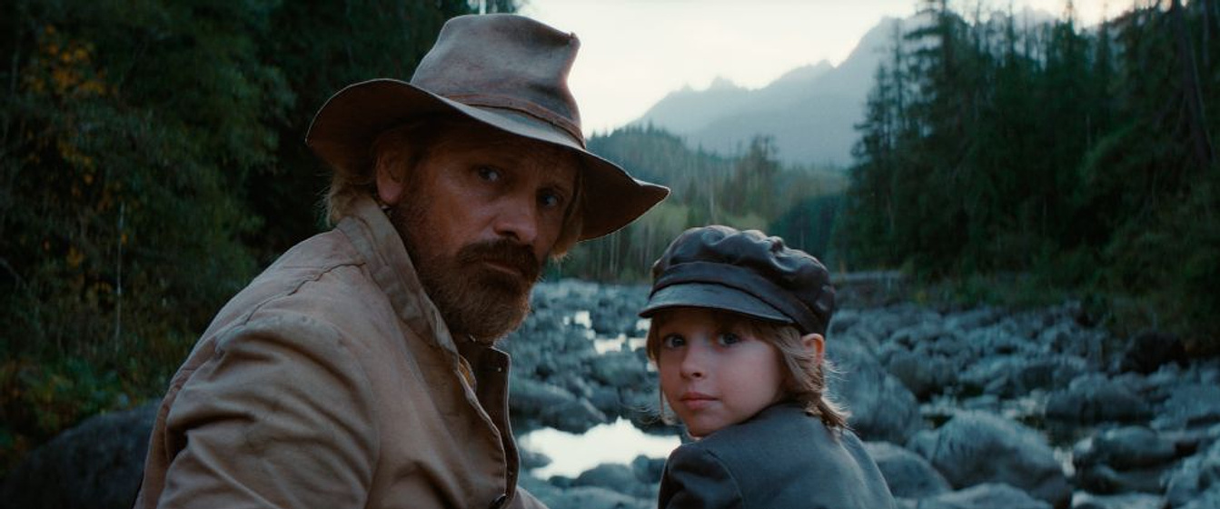 Viggo Mortensen y Atlas Green en Hasta el Fin del mundo